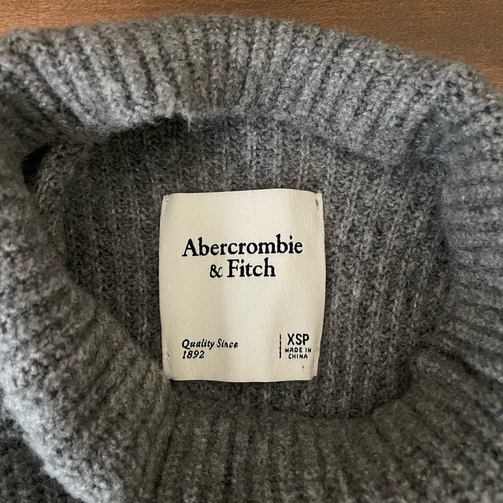 Abercrombie Gray Knit Sweater Dress - Picture 4 of 4